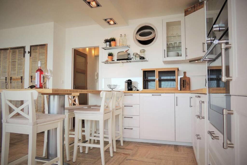 Emplacement Privilegie Pour Ce Bel Appartement Saint-Raphaël Kültér fotó
